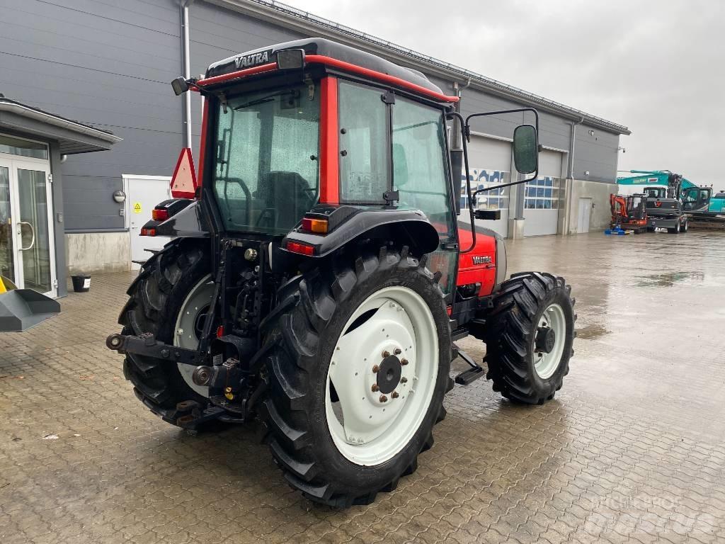 Valtra 700-4 Tractoren