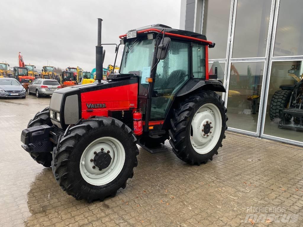 Valtra 700-4 Tractoren