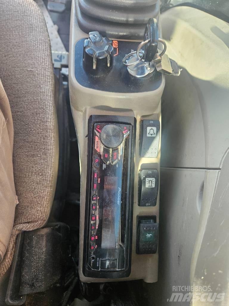 CASE CX 235 C SR Rupsgraafmachines