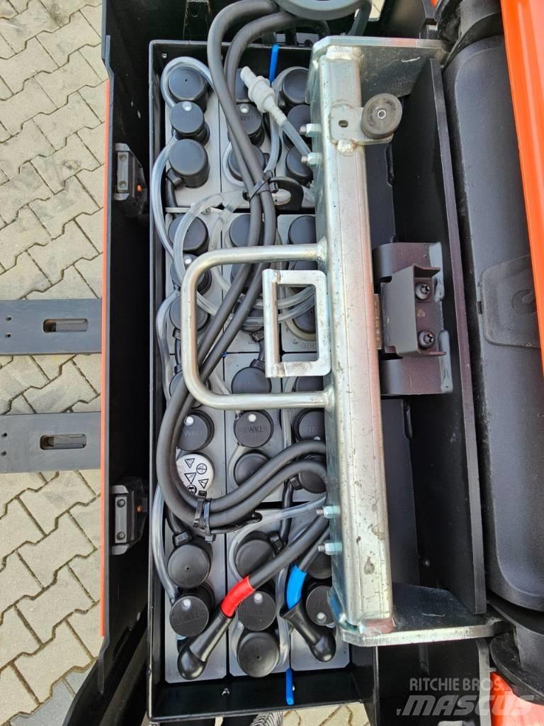 BT LPE 200 Meerij pallettruck met platform