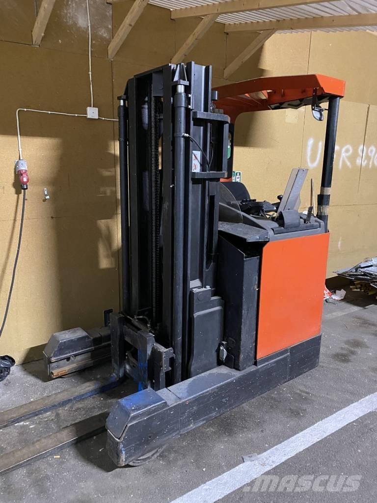 BT RR b 8 Reachtruck voor hoog niveau