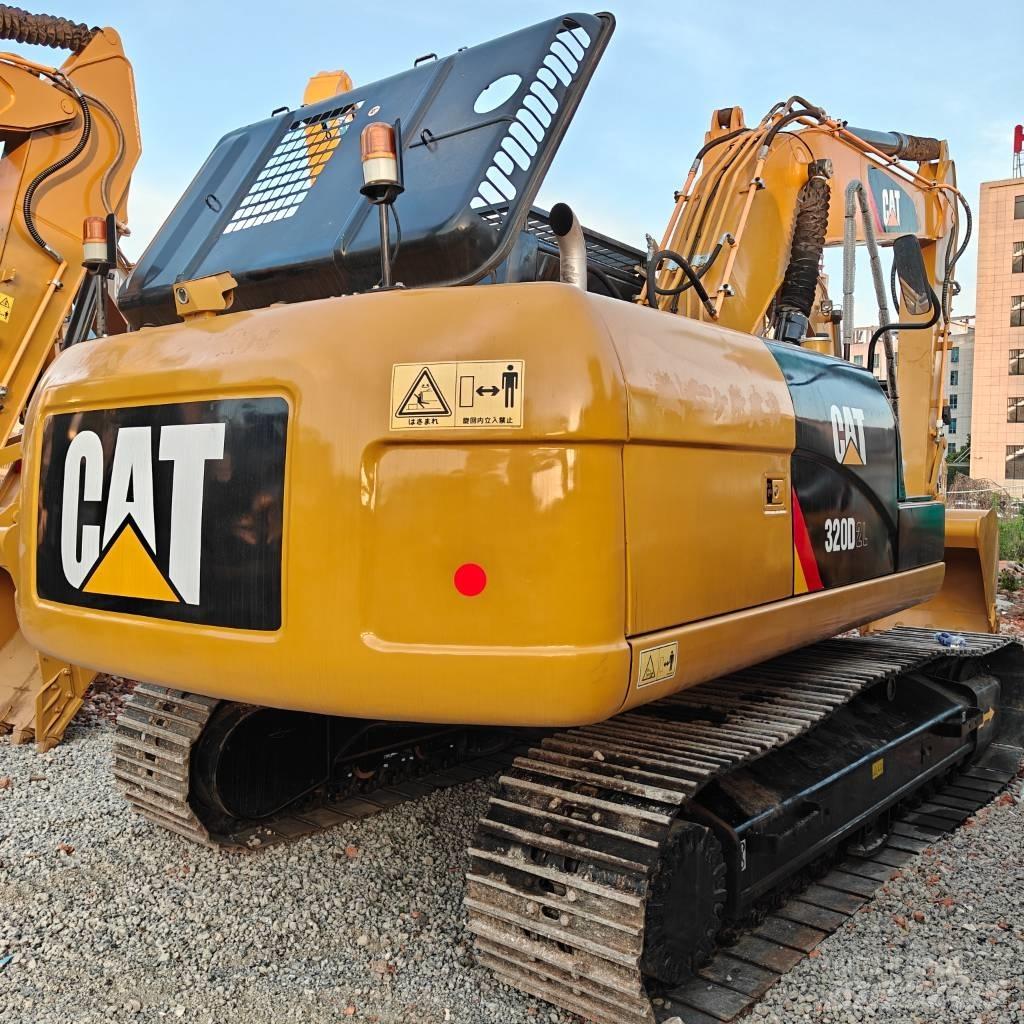 CAT 320D2L Rupsgraafmachines