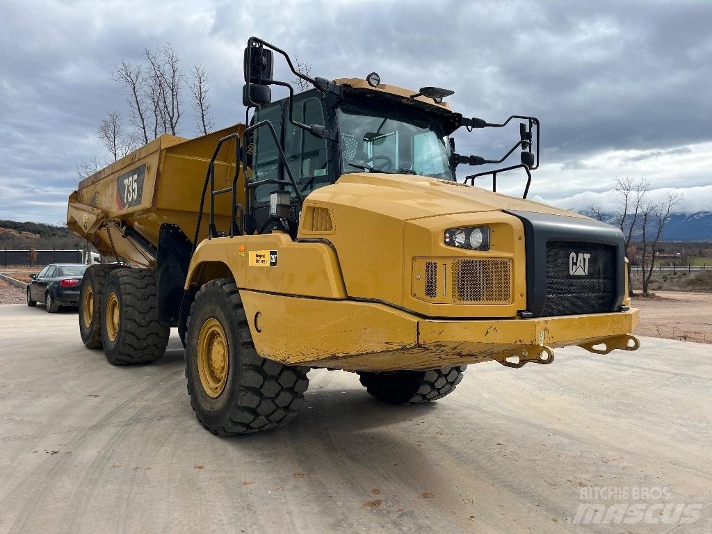 CAT 735 Knik dumptrucks