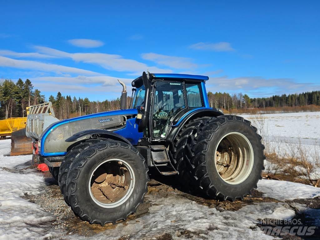 Valtra T 171 Tractoren