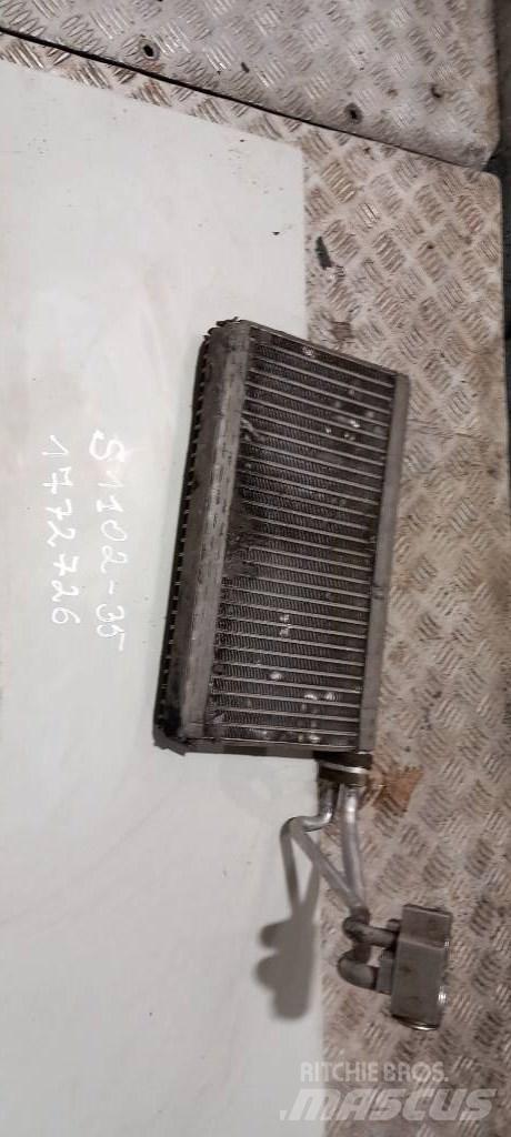 Scania R 440.   1772726 Radiatoren