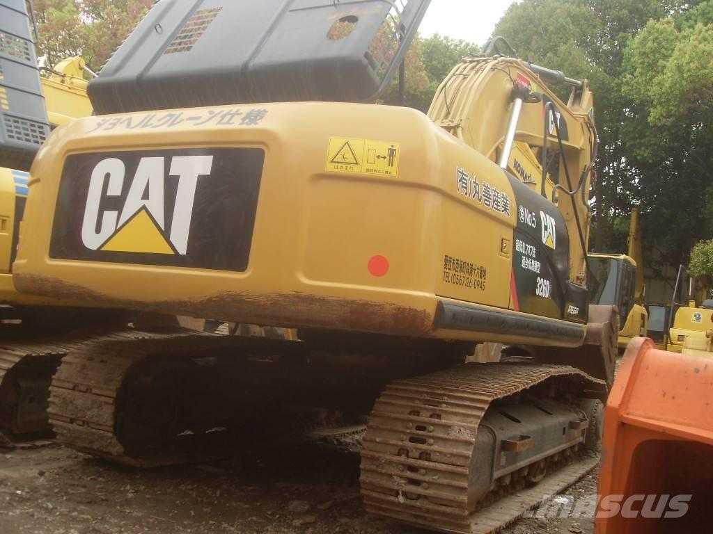 CAT 326D Rupsgraafmachines