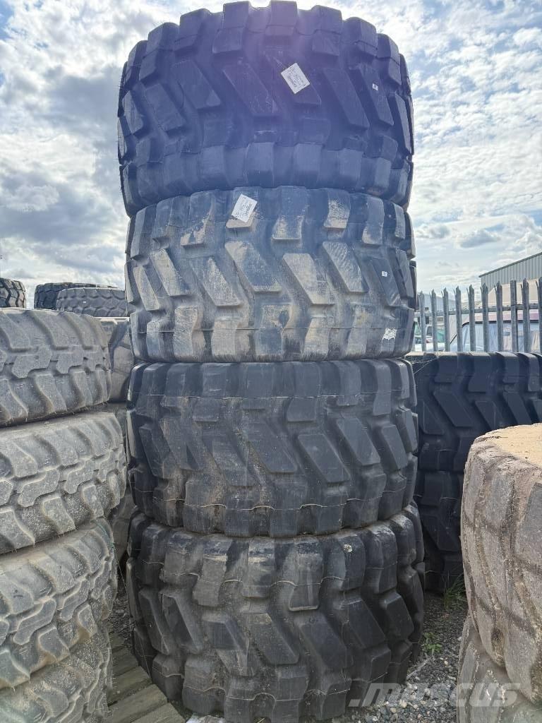Goodyear 750/65R25 Banden, wielen en velgen