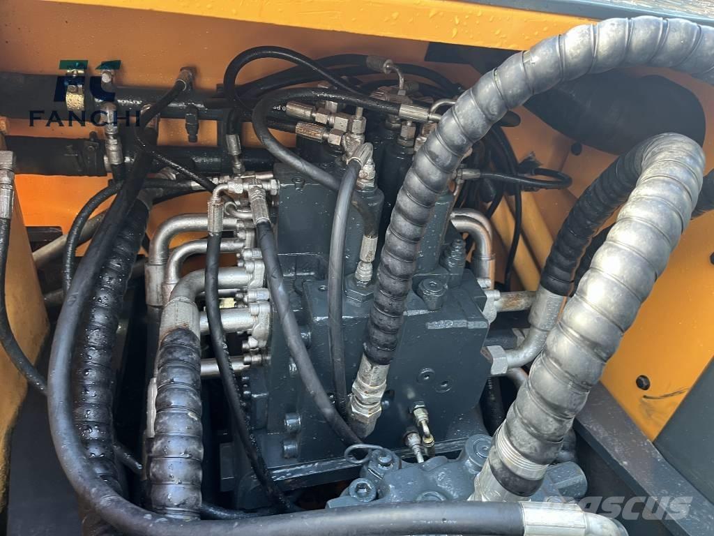 Hyundai 220LC-9S Rupsgraafmachines