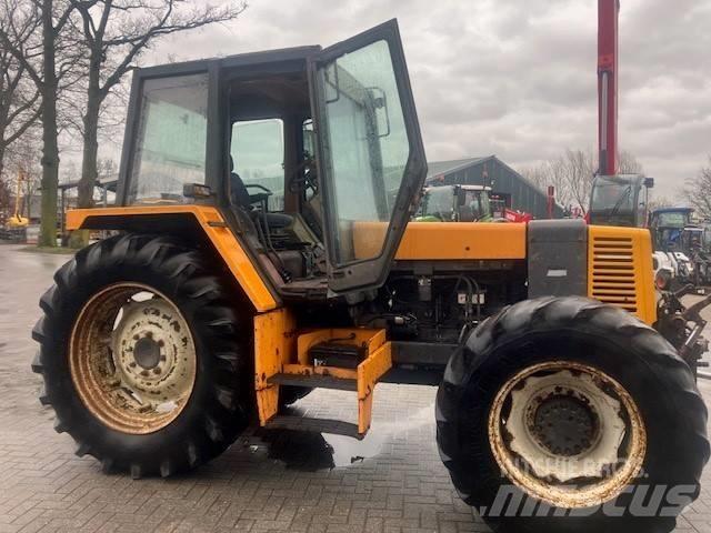 Renault 145-14 Tractoren
