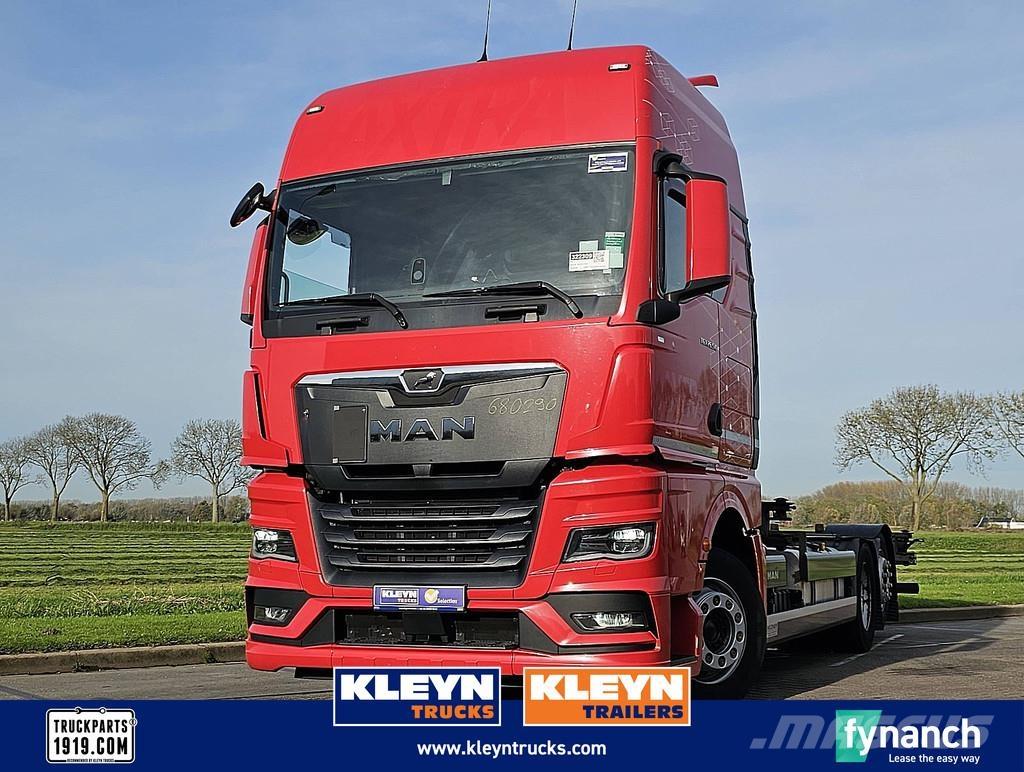 MAN 26.510 TGX Containertrucks met kabelsysteem