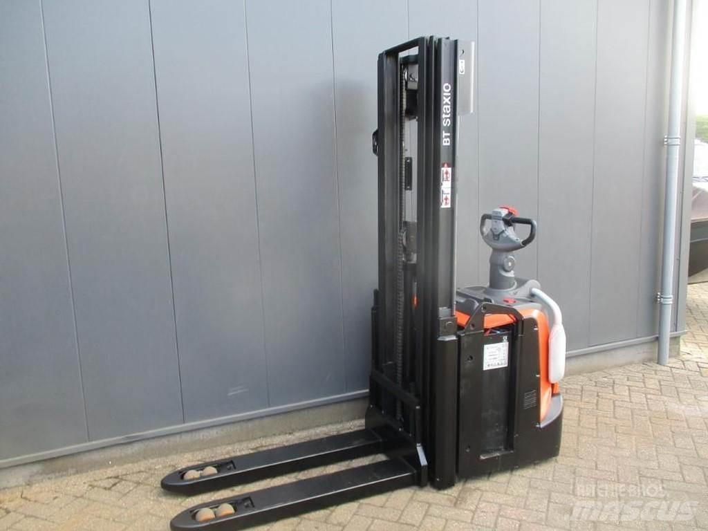 Toyota SPE 120L Stapelaar meeloop