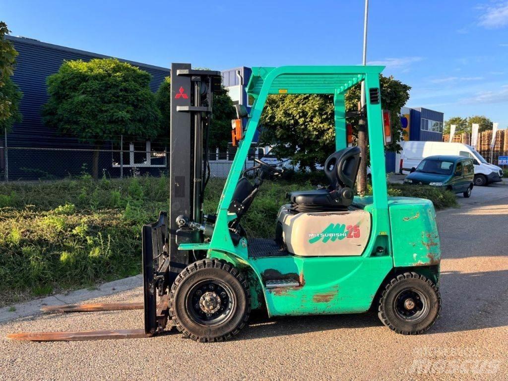 Mitsubishi FD25 Diesel heftrucks