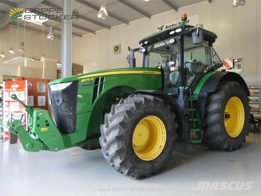 John Deere 8370R Tractoren
