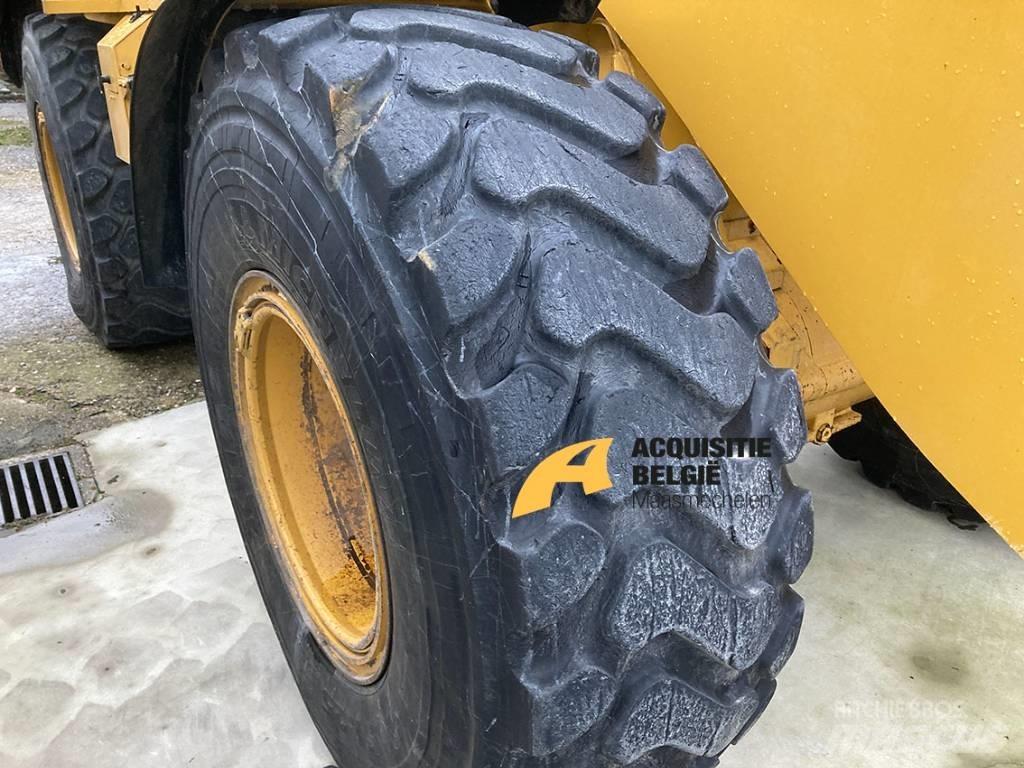CAT 930M Wielladers