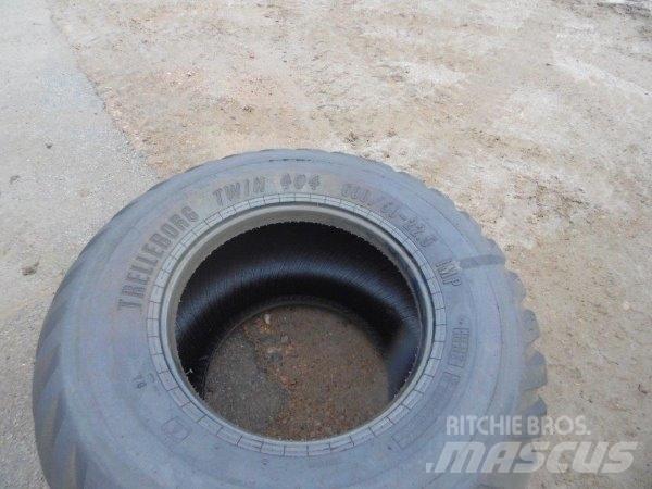 Trelleborg Twin T404 Banden, wielen en velgen