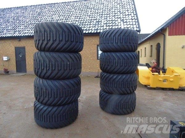 Trelleborg Twin T404 Banden, wielen en velgen
