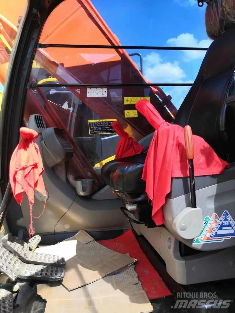 Hitachi ZX200 Rupsgraafmachines