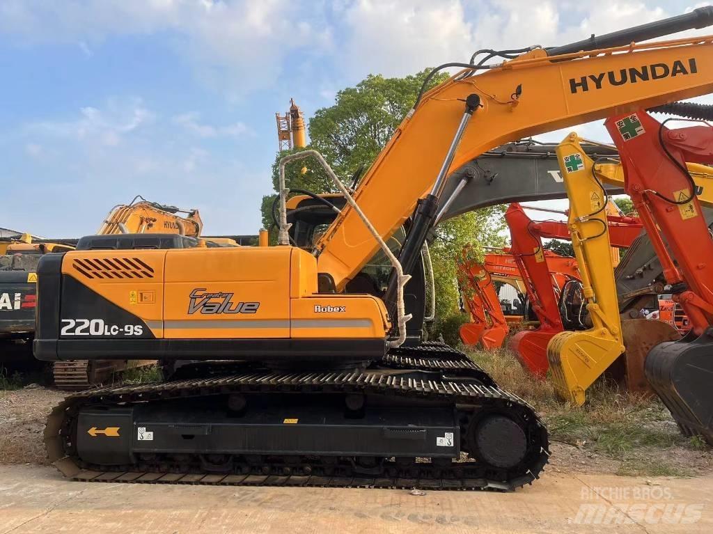 Hyundai R220LC-9S Rupsgraafmachines