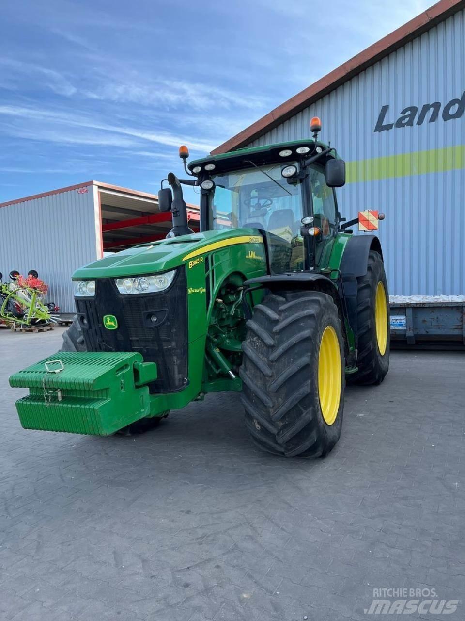 John Deere 8345R Tractoren