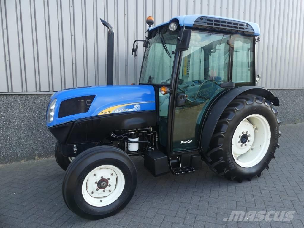 New Holland T4040F Tractoren