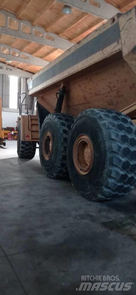 CAT 740 Knik dumptrucks