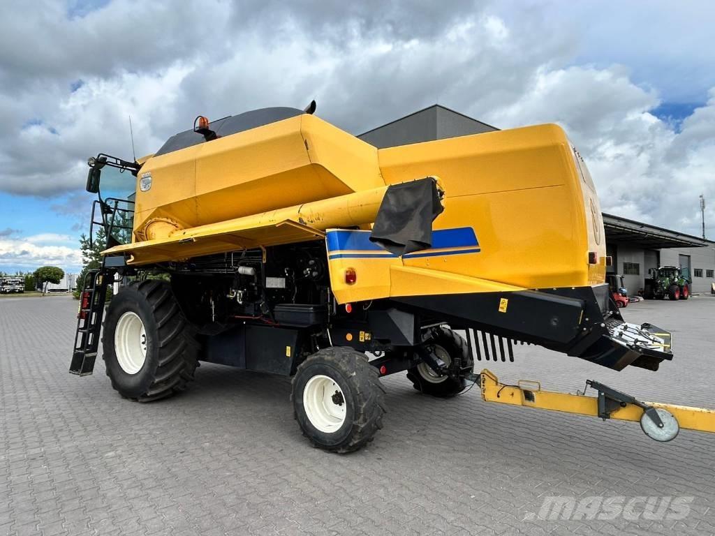 New Holland TC 5.80 Maaidorsmachines