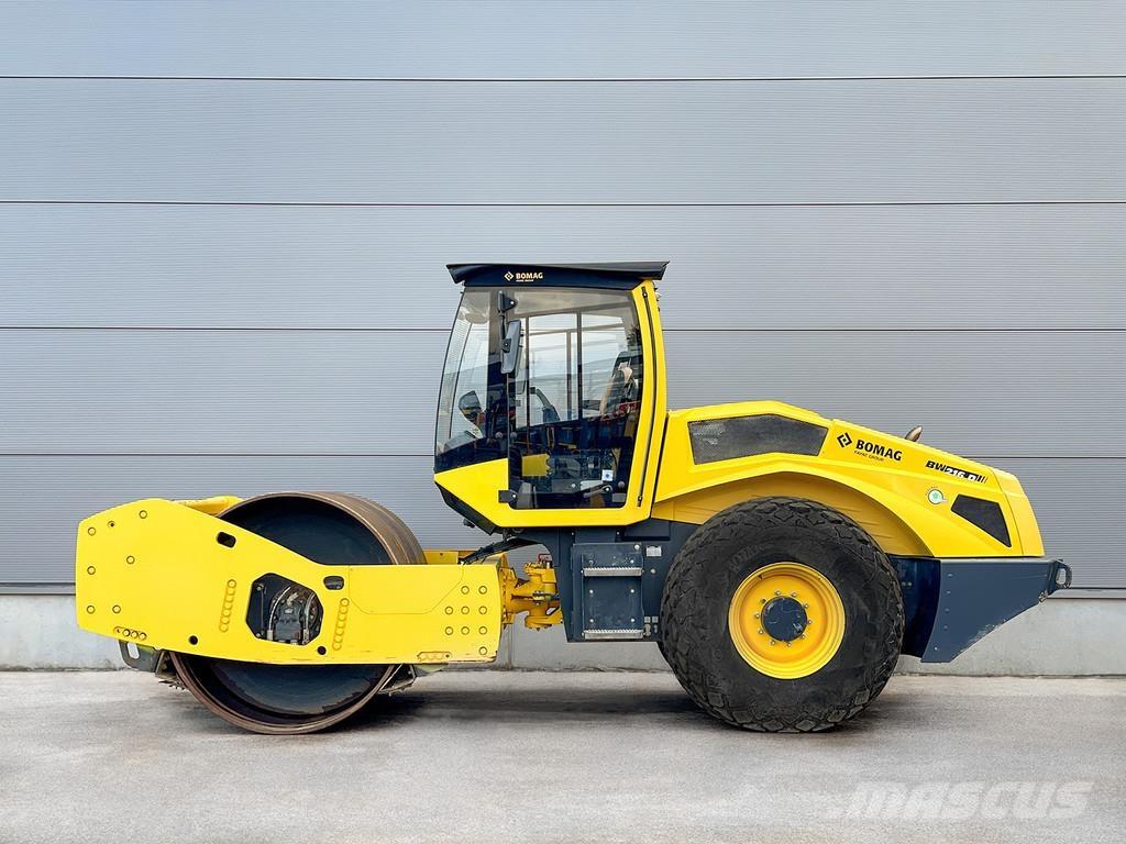 Bomag BW 216 D-5 Trilrolwalsen