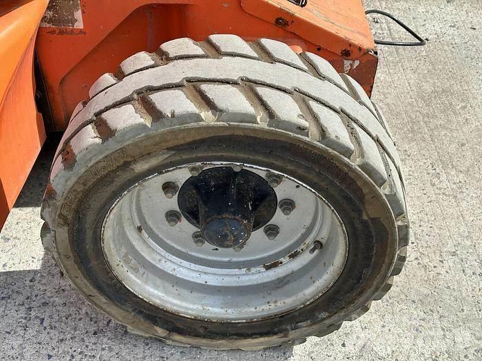JLG E450 Knikarmhoogwerkers