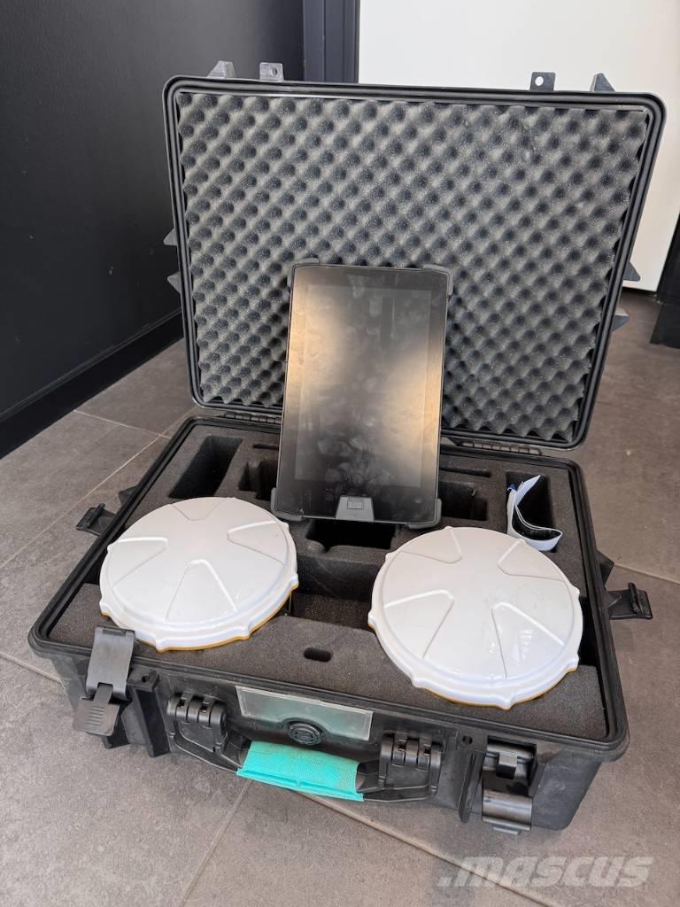 CAT 323 Rupsgraafmachines