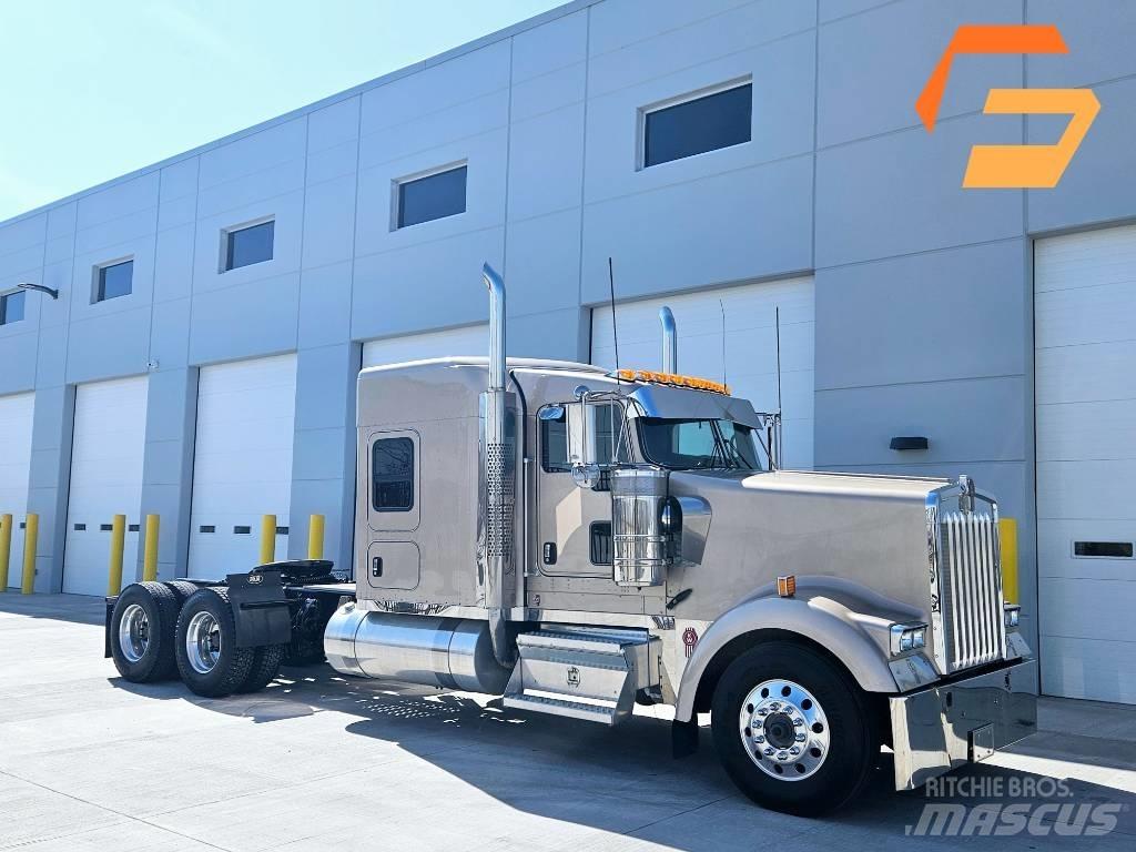 Kenworth W 900 Trekkers