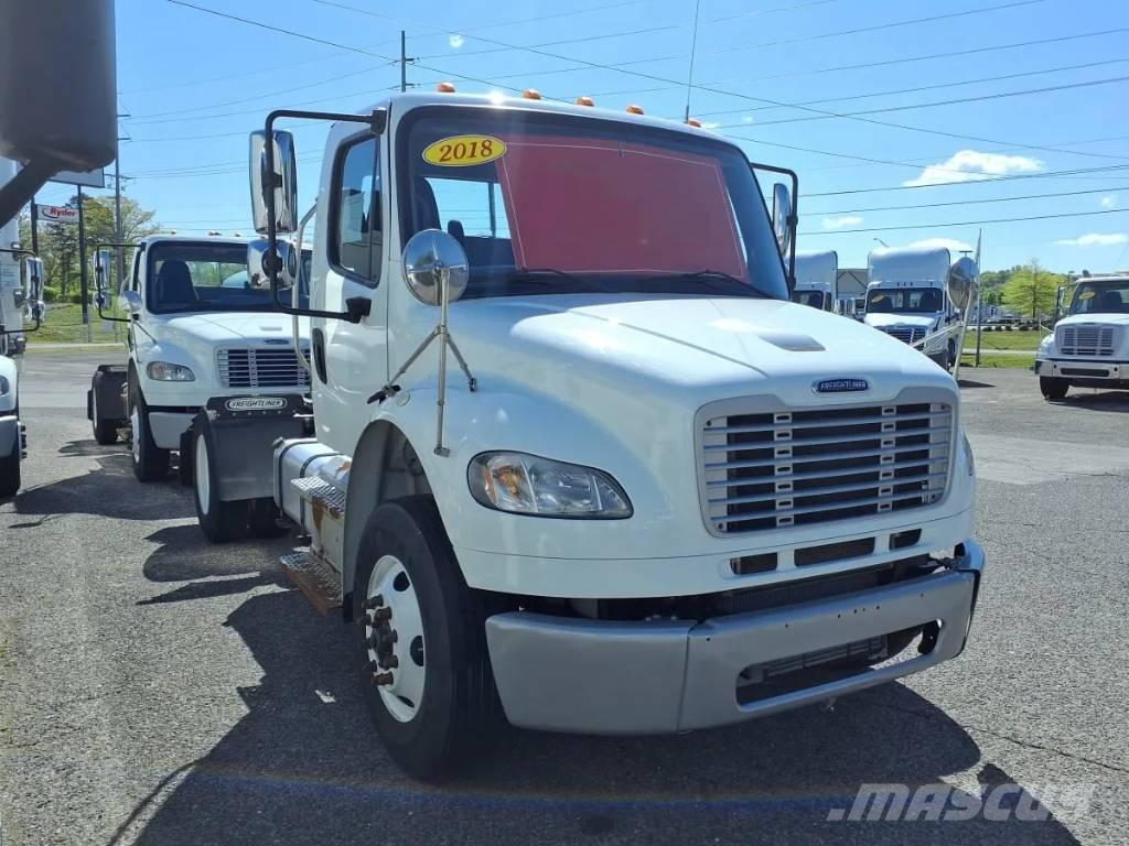 Freightliner M2 106 Trekkers