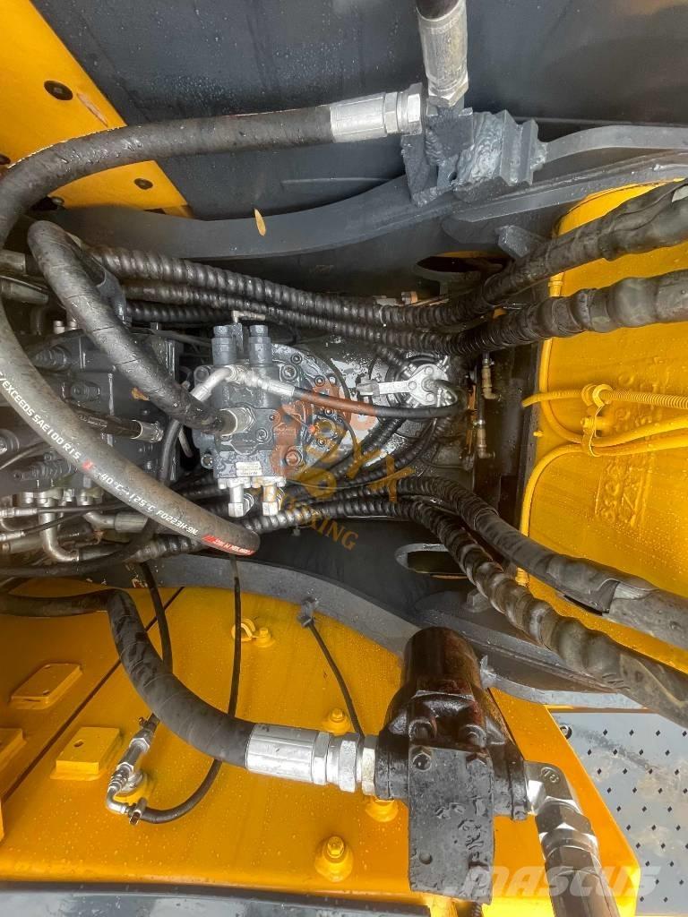 Hyundai R220LC-9 Rupsgraafmachines