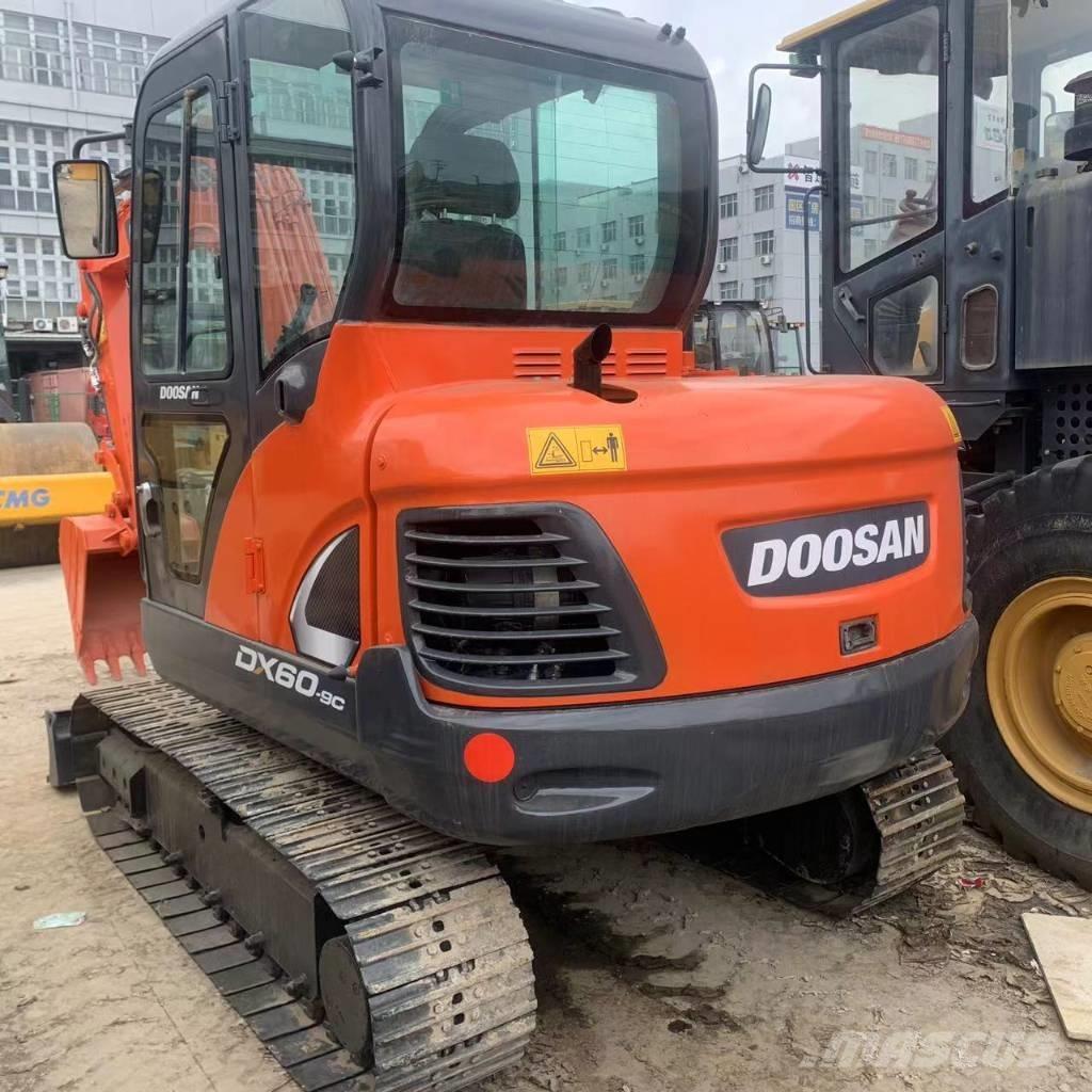 Doosan DX60 Midigraafmachines 7t - 12t