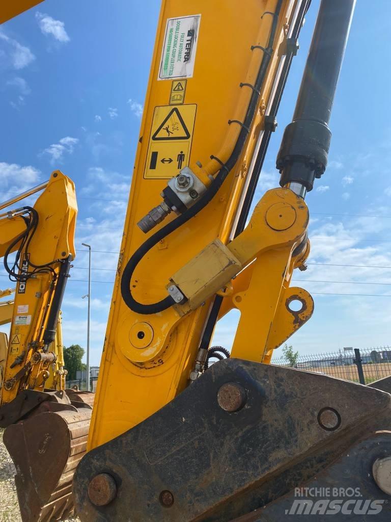 JCB 220 Rupsgraafmachines