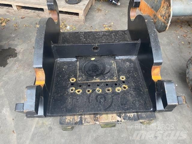 CAT CW70 kopplaat Grijpers