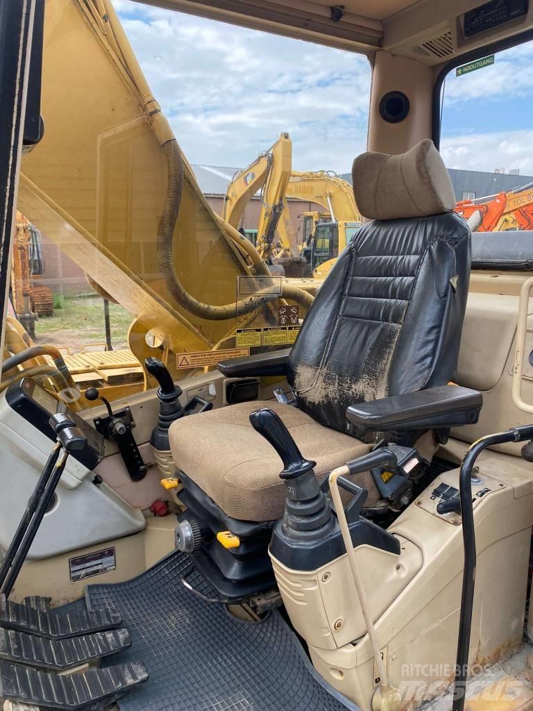 CAT 325 L Rupsgraafmachines