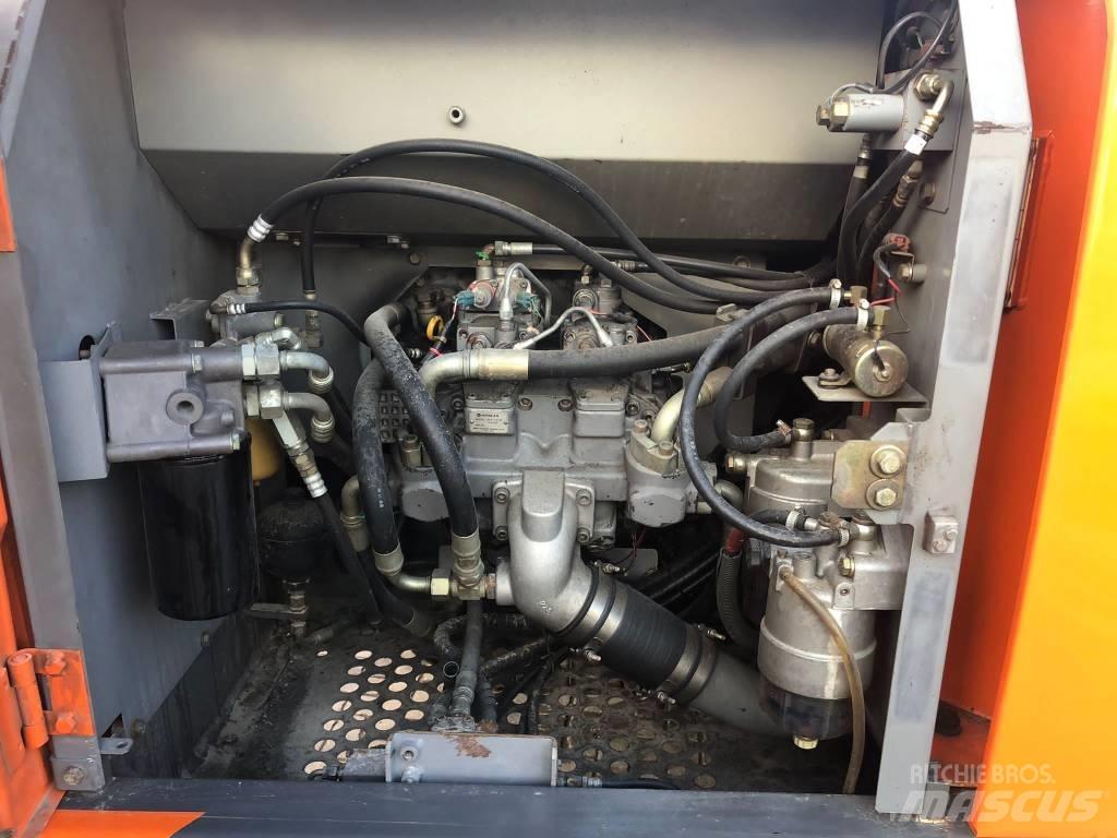 Hitachi ZX 210 LC-3 Rupsgraafmachines