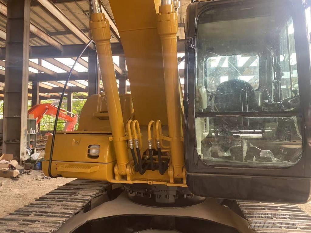 CAT 320 C Rupsgraafmachines