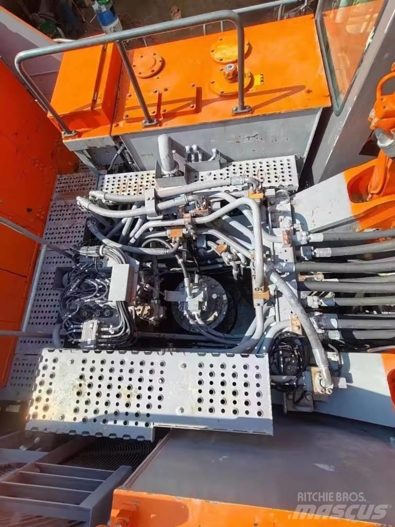 Hitachi EX 1200 Rupsgraafmachines