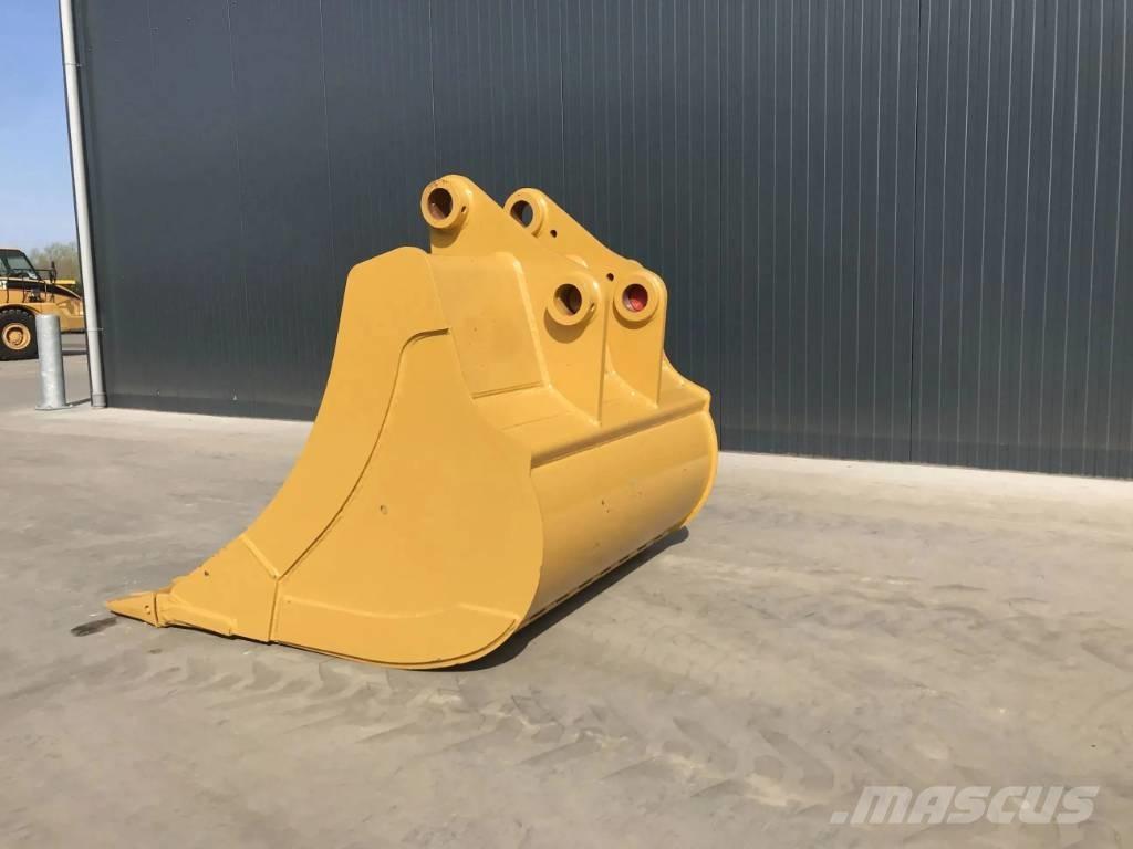 CAT 326D2 Bakken