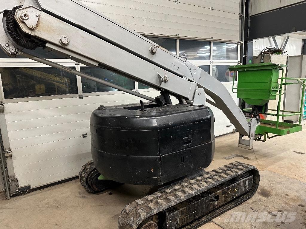 Hitachi HX 64 B Telescoophoogwerkers