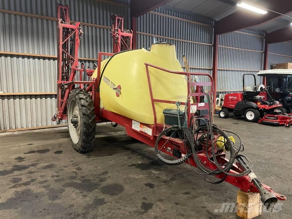 Hardi Ranger 2500 Getrokken spuitmachines