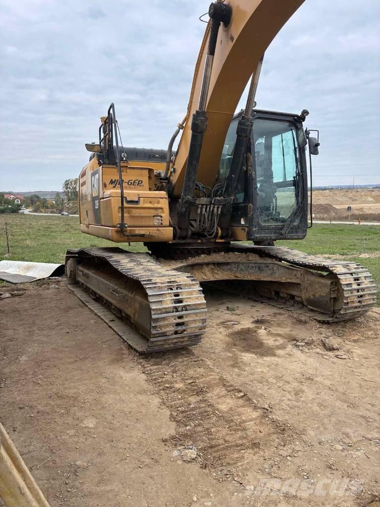 CAT 326 F Rupsgraafmachines