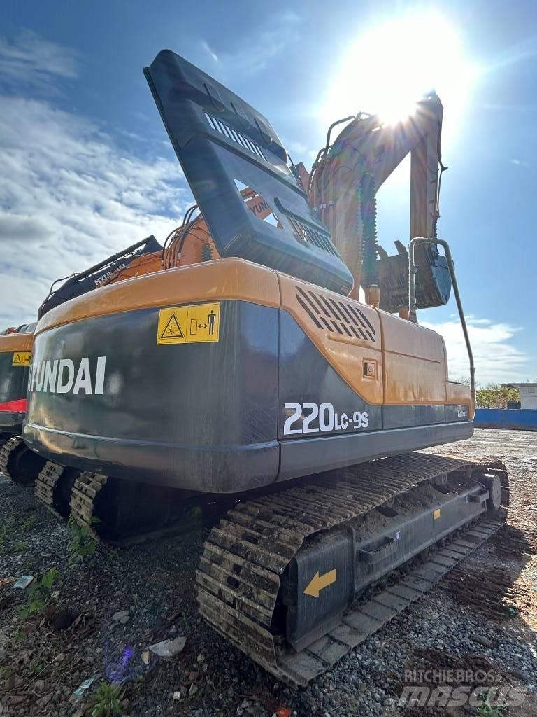 Hyundai 220LC-9S Rupsgraafmachines