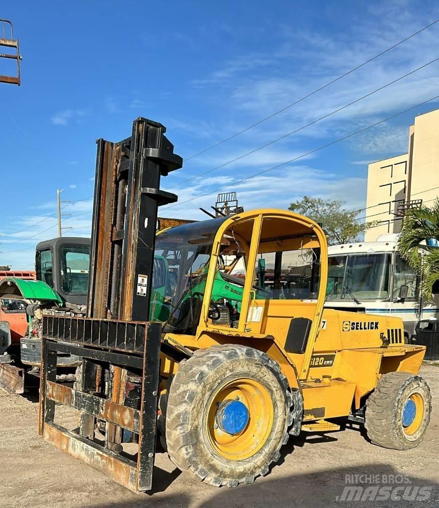 JCB S120 Vorkheftruck voor zwaar terrein
