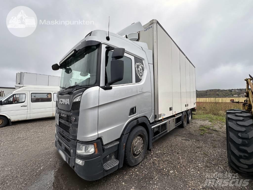 Scania R 520 Bakwagens met gesloten opbouw