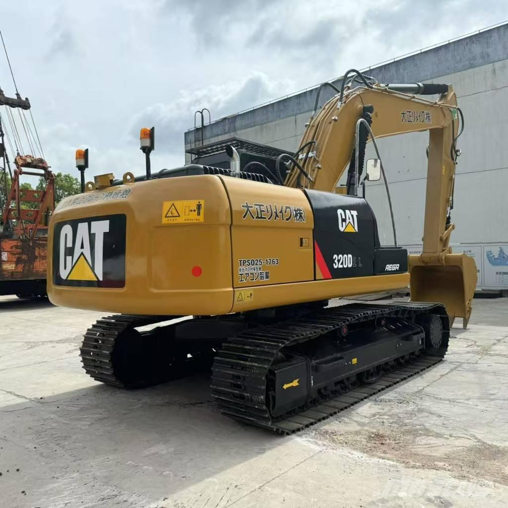 CAT 320D2 Rupsgraafmachines