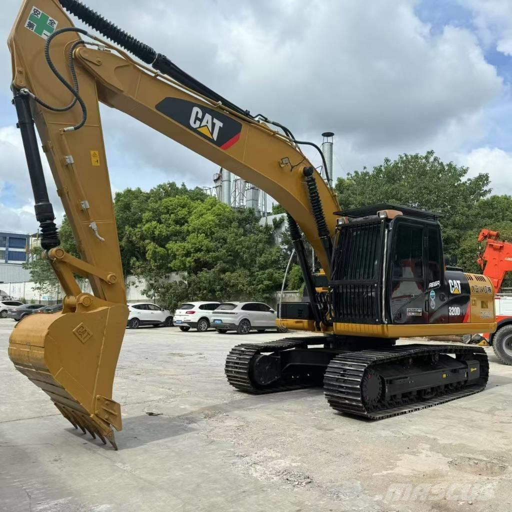 CAT 320D2 Rupsgraafmachines