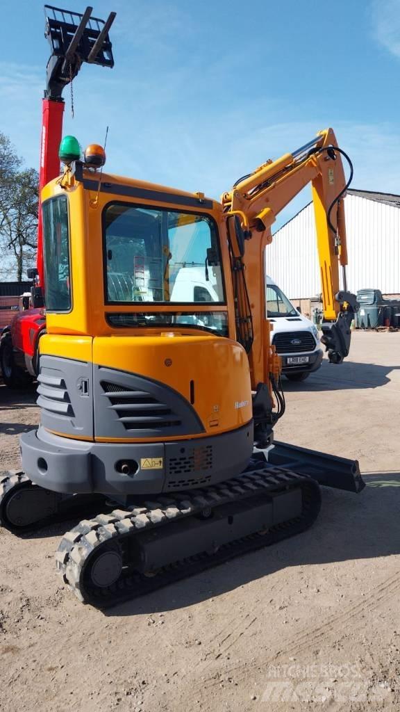 Hyundai X30Z-9AK Midigraafmachines 7t - 12t