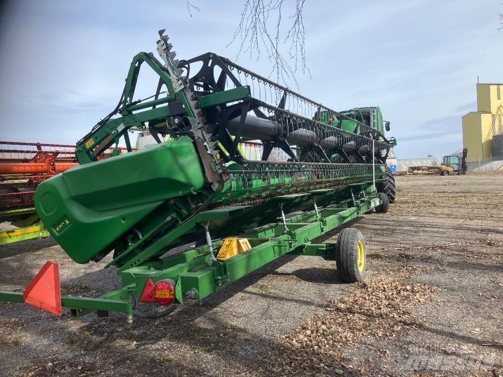 John Deere 670i Maaidorsmachines